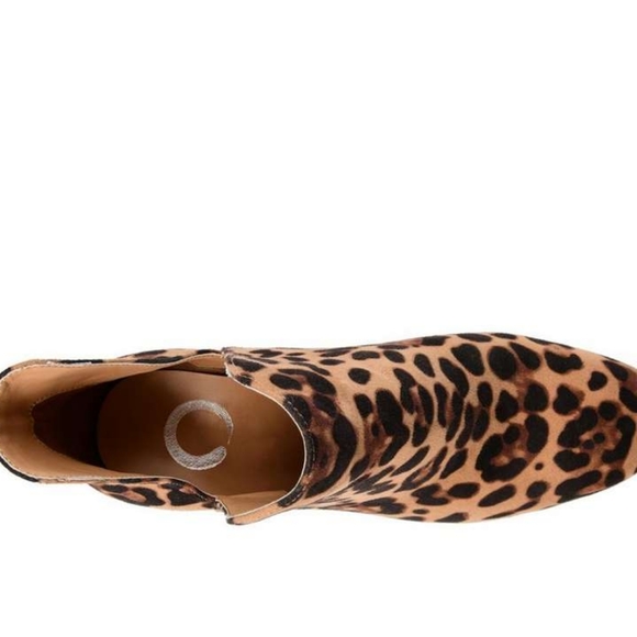 Journee Collection Women's Gwen Bootie Cheetah Multiple Sizes New With Box - Picture 5 of 6